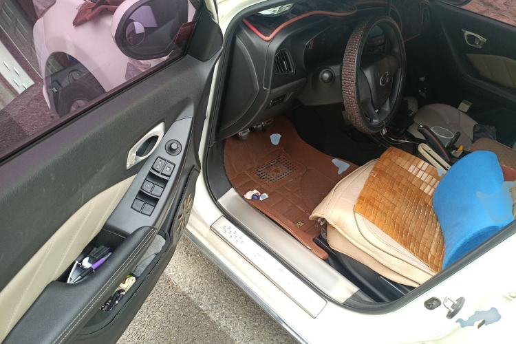 Used GAC Trumpchi GA3S Vision 2014 1.6L Manual Elite Edition