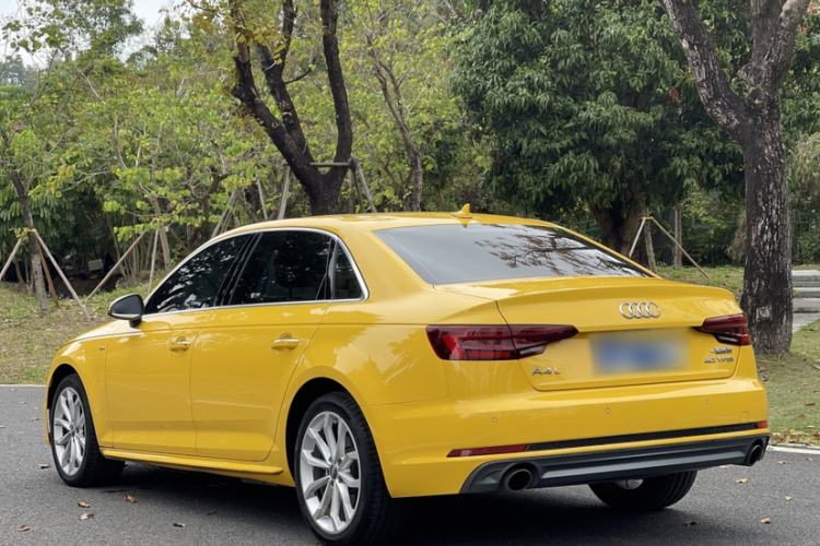 Used Audi A4L 2018 30th Anniversary Edition 40 TFSI Fashion Model Exterior 3