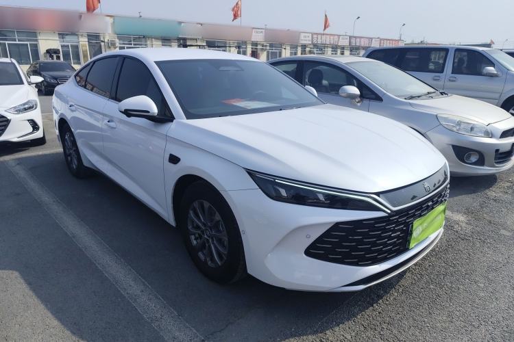 Used BYD Qin L 2025 DM-i Smart Drive 80KM Leading Model Front Right 45 Deg