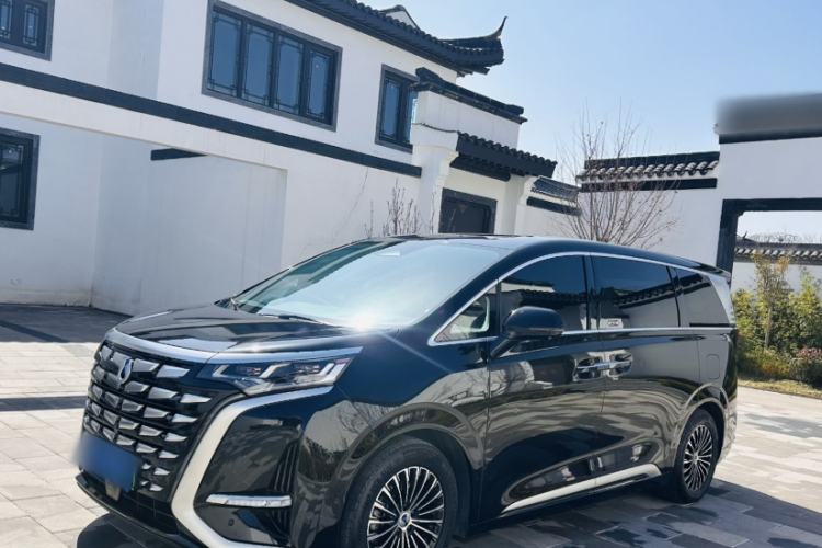 Used Denza D9 2022 DM-i 970 Four-Wheel Drive Flagship Model