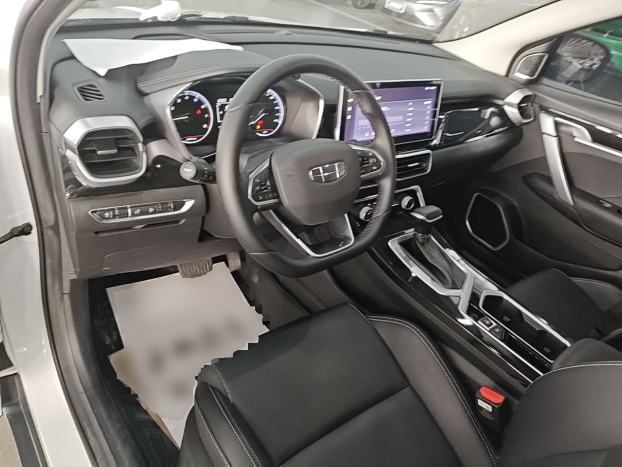 Geely Auto Coolray 2025 Model 1.5L CVT Superpower Edition MAX — снимка 12