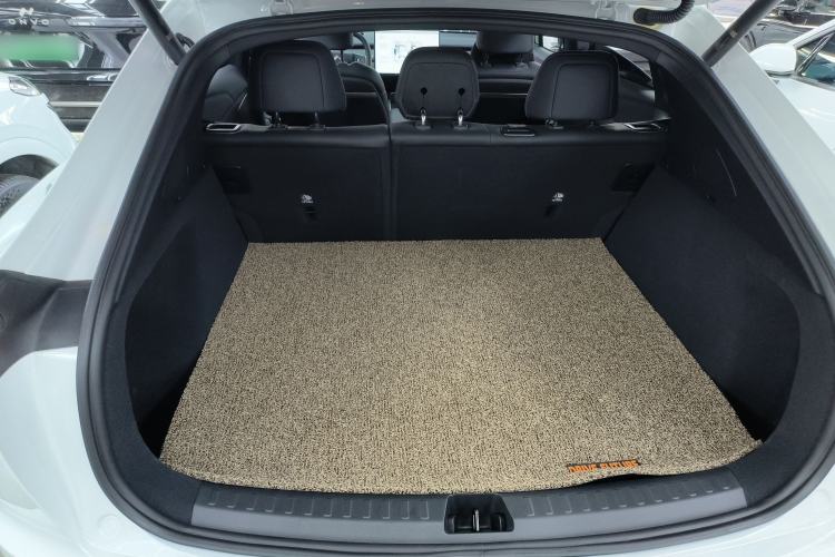 Used ONVO L60 2024 60 kWh Rear-Drive Version Trunk