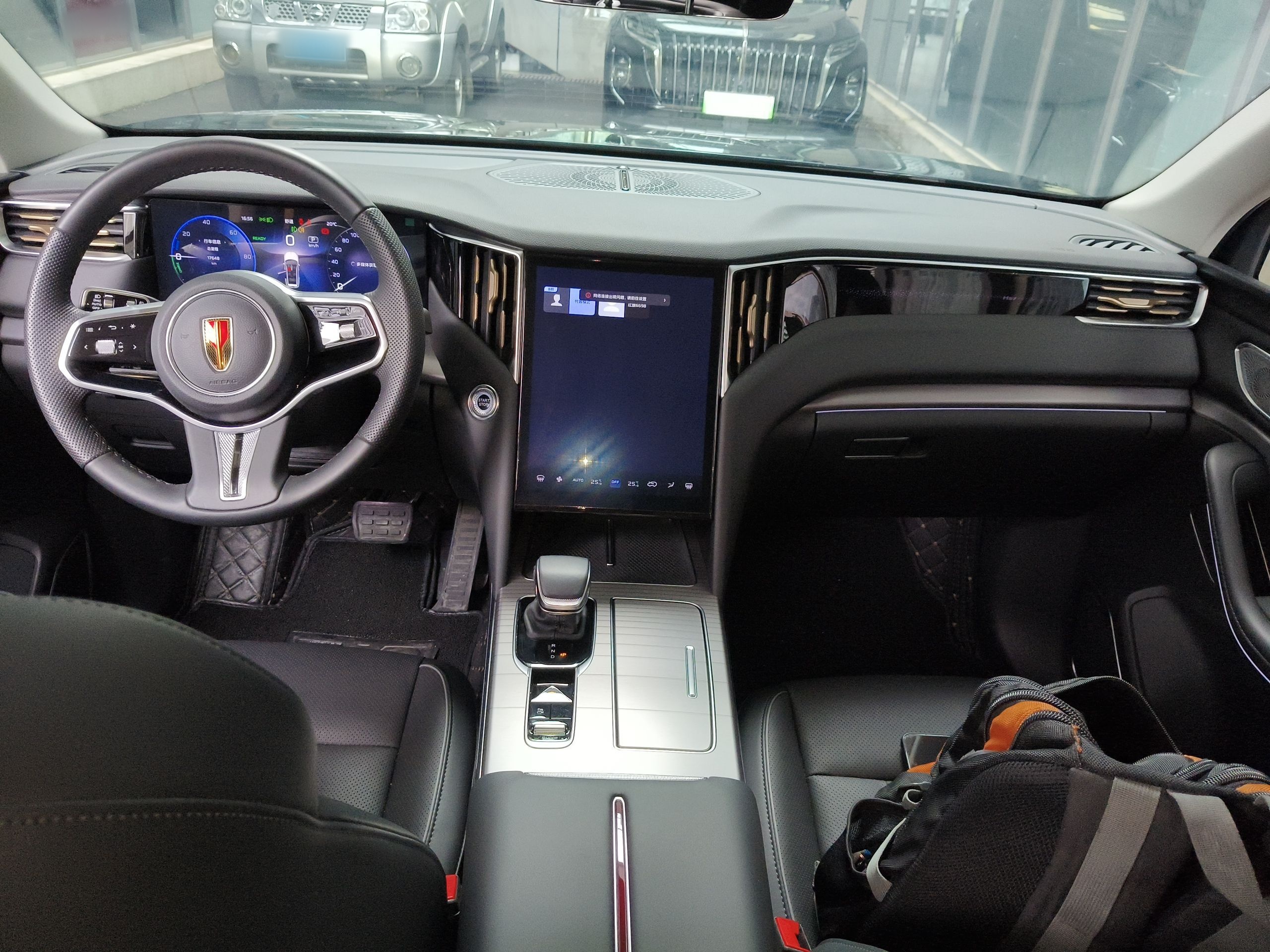 Hongqi HS7 PHEV 2024 2.0T PHEV Four-Wheel Drive Flagship Edition 6 Seats — снимка 12