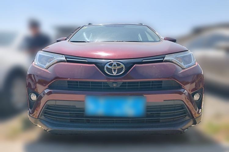 Used Toyota RAV4 2016 2.0L CVT Two-Wheel Drive Fashion Edition China V Standard

