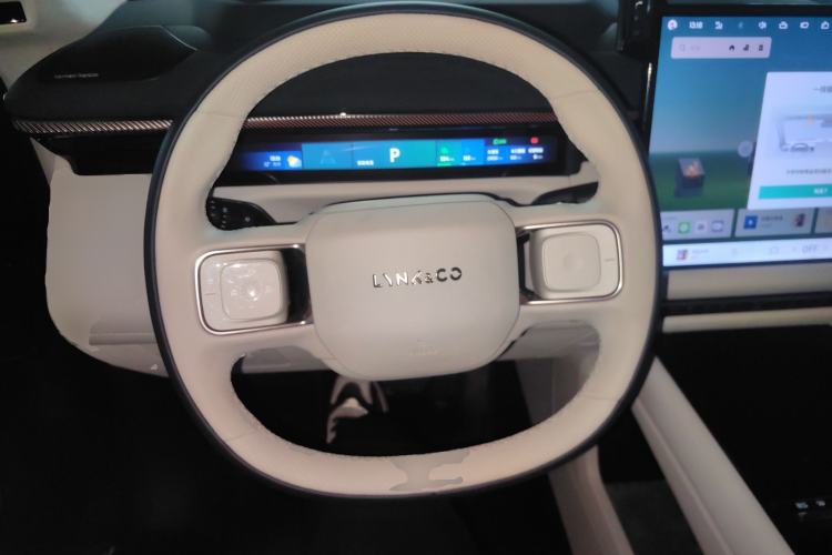 Used Lynk & Co 900 2025 2.0T Ultra