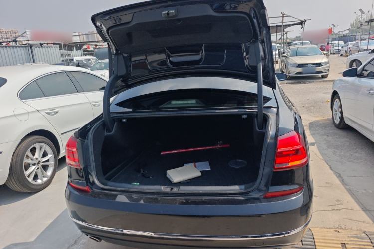 Used Volkswagen Passat 2017 330TSI DSG Prestige Edition Trunk