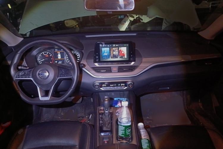 Used Nissan Teana 2021 2.0L XL Comfort Edition Center Console