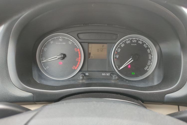 Used Skoda Fabia 2011 1.6L Automatic Crystal Edition