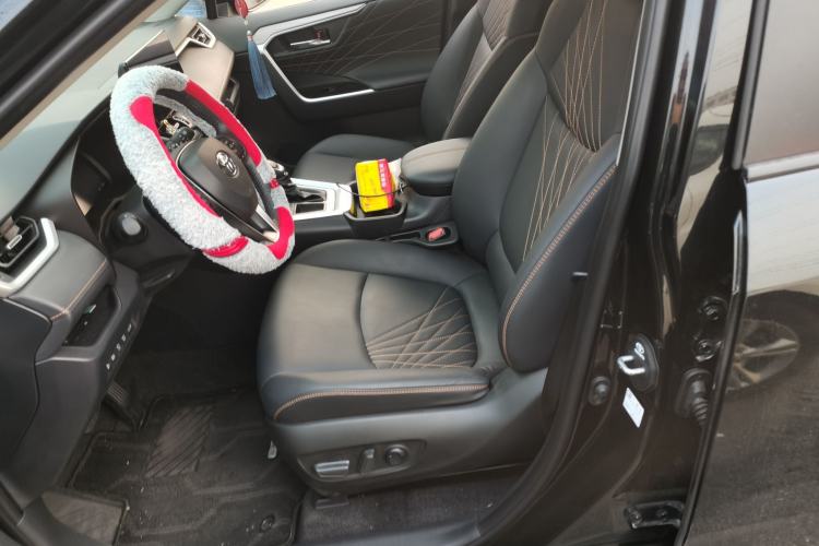 Used Toyota RAV4 2024 2.0L CVT Two-Wheel Drive Fashion Plus Edition Left Front Seat