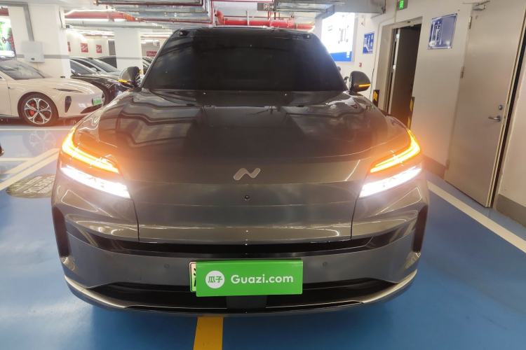 Used ONVO Luxeed L90 2025 Model—Max Six-Seater Version
