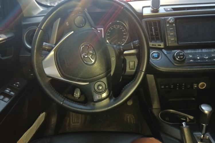 Used Toyota RAV4 2019 2.0L CVT 4x4 New Edition China VI Standard
