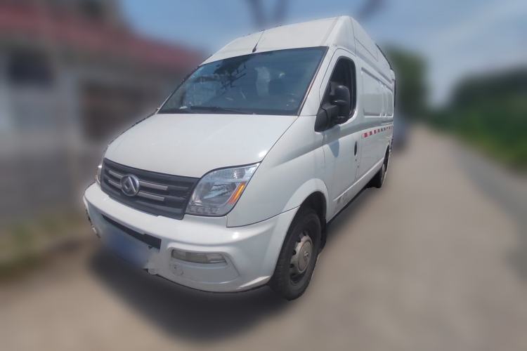 Used SAIC MAXUS Xintu V80 2019 2.0T Plus 6-Speed Manual Van Long Wheelbase Mid-Roof Design 2-3 Seater
