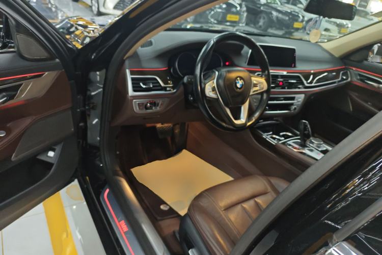 Used BMW 7 Series 2018 730Li Leading Model Excellence Package
