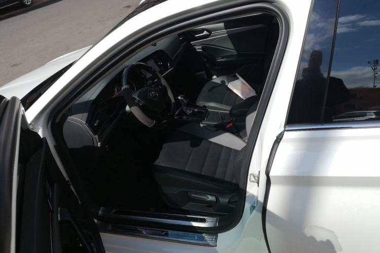 Used Volkswagen Sagitar 2019 200TSI DSG Comfort Version China VI Standard Left Front Seat