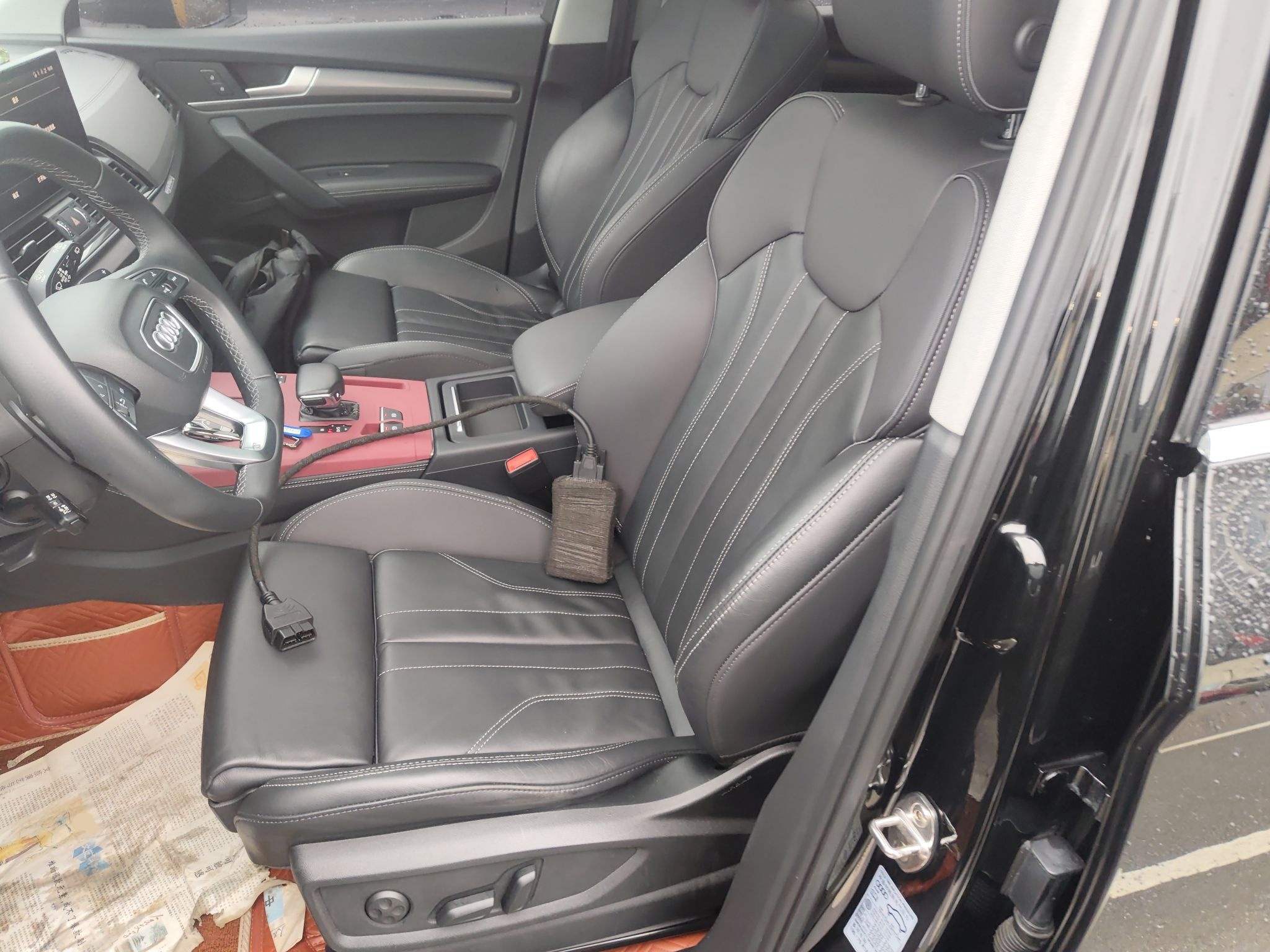 Переднее сиденье в автомобиле