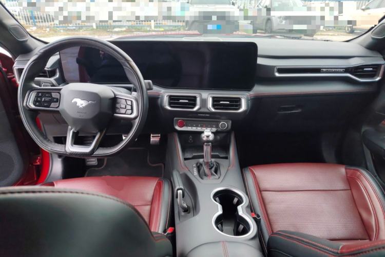 Used Ford Mustang 2024 2.3T EcoBoost Convertible Sport Edition Center Console