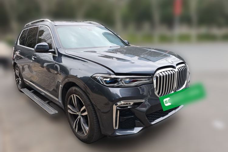 Used BMW X7 2020 xDrive40i Luxury M Sport Package
