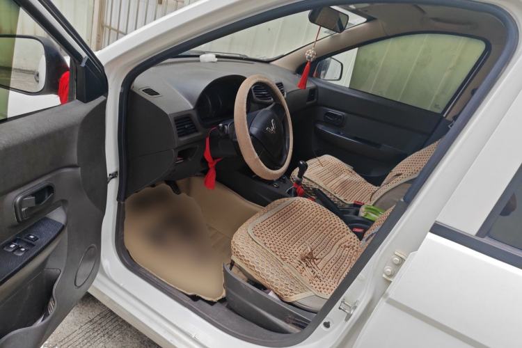 Used Wuling Hongguang 2015 1.2L S Base Model China IV
