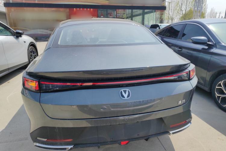 Used CHANGAN Eado 2025 Blue Whale 1.5T 500Bar Prestige Model