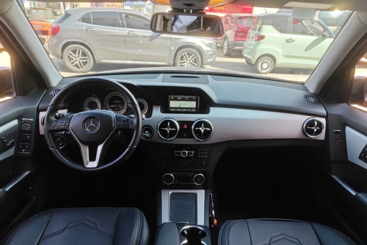 Used Mercedes-Benz GLK-Class 2013 GLK 300 4MATIC Dynamic Sunroof Model