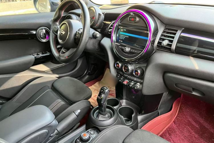 Used MINI MINI 2018 1.5T COOPER Racing Edition Five-Door Version