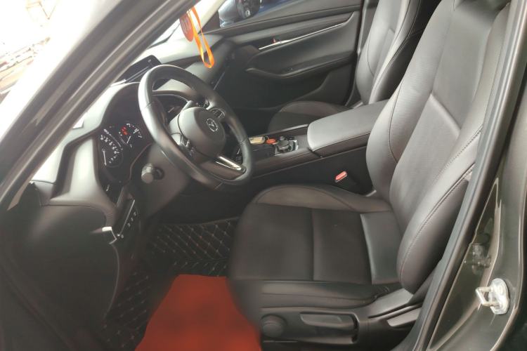 Used Mazda 3 Axela 2021 2.0L Automatic Zhiya Edition
