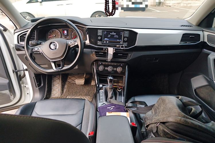 Used Volkswagen Tayron 2019 330TSI Two-Wheel Drive Luxury Model China VI Standard Center Console