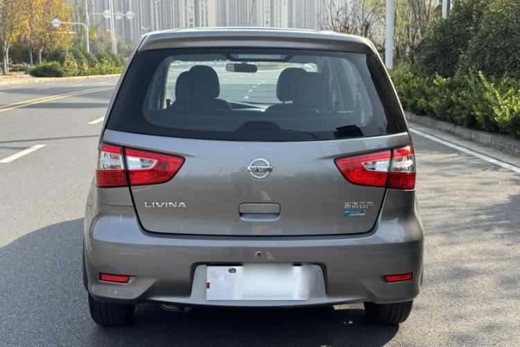 Used Nissan Livina 2013 1.6XE Manual Comfort Edition Exterior 4