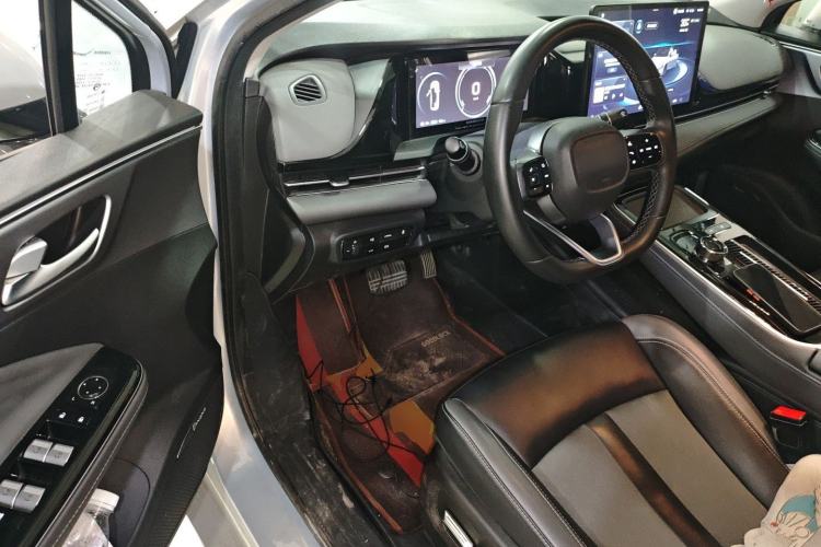 Used AION S Plus 2023 70 Enjoy Edition Lithium Iron Phosphate Driver Seat