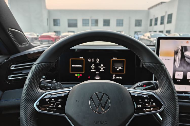 Used Volkswagen Tiguan L 2024 PRO 380TSI Four-Wheel Drive R-Line Prestige Edition