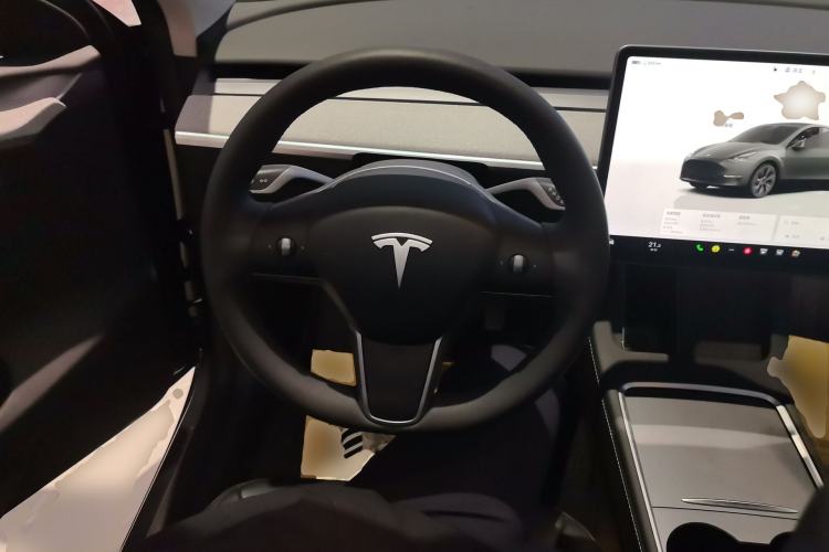 Used Tesla Model Y 2024 Rear-Wheel-Drive Version Steering Wheel