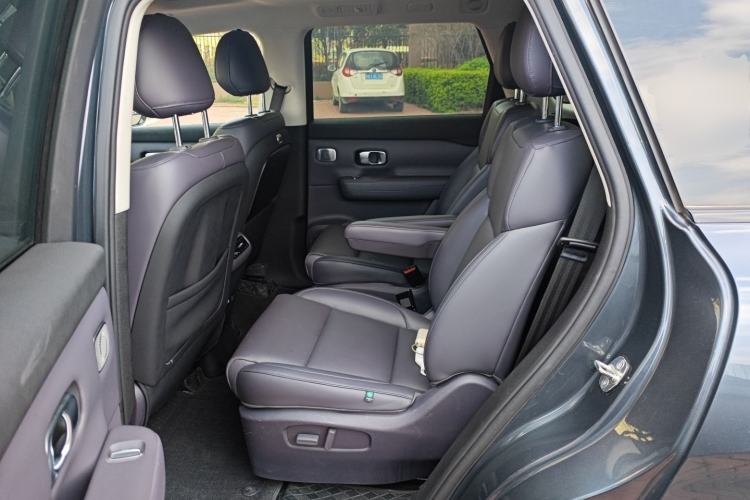 Used Leapmotor C16 2024 Range-Extended 200 Luxury Edition Left Rear Seat