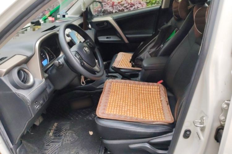 Used Toyota RAV4 2015 2.0L CVT Two-Wheel Drive Fashion Edition
