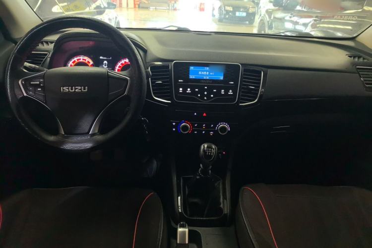 Used Isuzu D-MAX 2019 2.5T Two-Wheel Drive Manual Navigation Edition China VI Standard Extended Version JE4D25Q6A