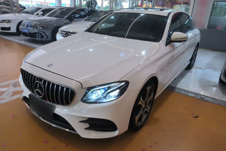 Used Mercedes-Benz E-Class 2016 E 300 L Sporty and Stylish Model