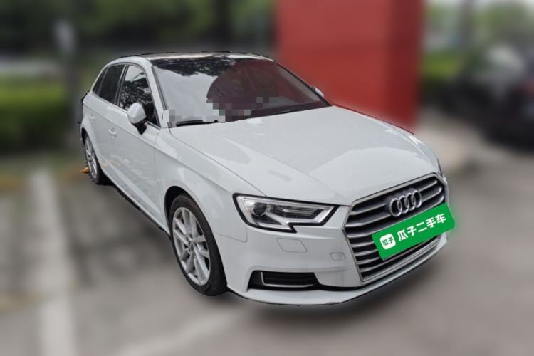 Used Audi A3 2020 Restyled Sportback 35 TFSI Entry-Level China VI Emission Standard Front Right 45 Deg
