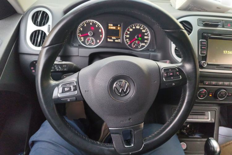 Used Volkswagen Tiguan 2015 1.8TSI Automatic All-Wheel-Drive Luxury Model