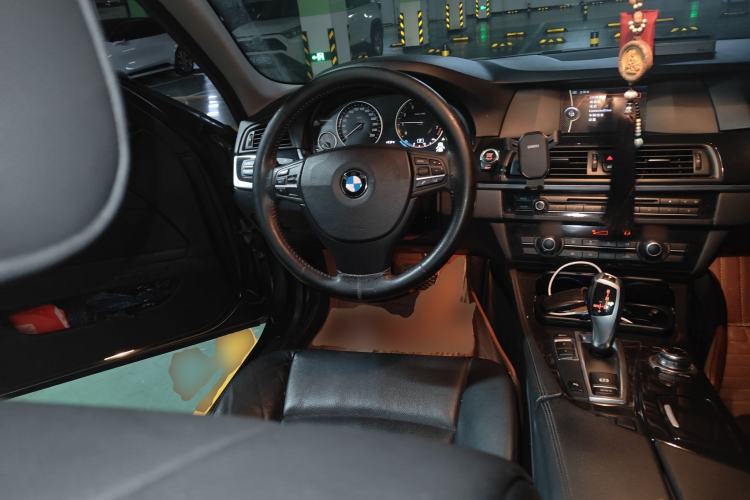 Used BMW 5 Series 2013 520Li Elegant Edition
