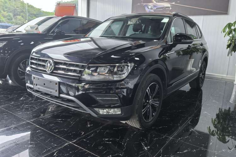 Used Volkswagen Tiguan L 2020 330TSI Automatic Two-Wheel Drive Panoramic Comfort Edition China VI Standard