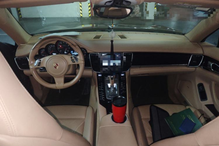 Used Porsche Panamera 2014 Panamera 3.0T Center Console