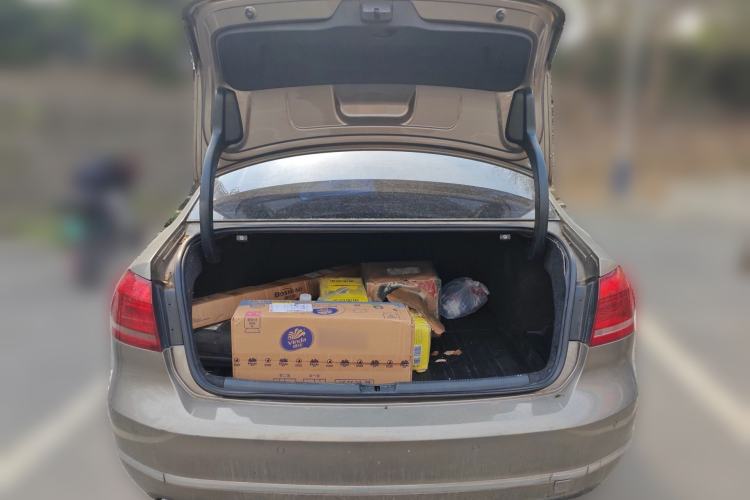 Used Volkswagen Passat 2014 1.8TSI DSG Prestige Navigation Edition Trunk