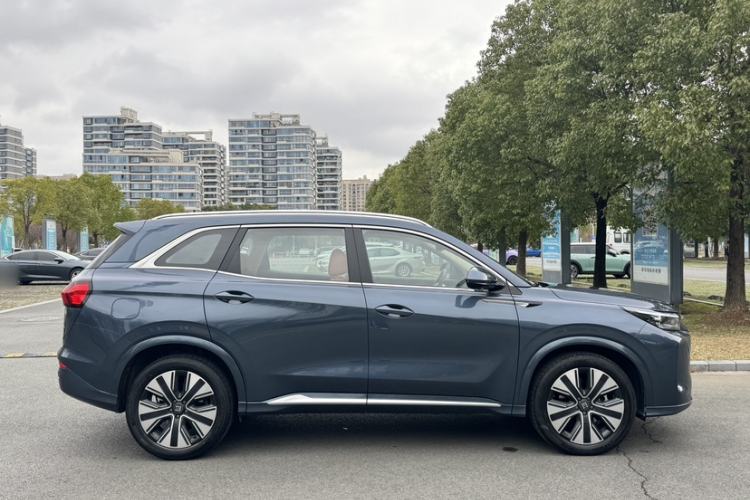 Used Landian E5 PLUS 2026 Model 165km Long-Range First-Adoption Version Ultra 5-seater
