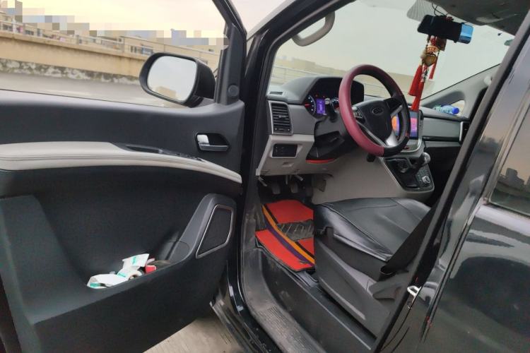 Used JAC Refine M4 2019 Business & Travel Series 2.0L Manual Comfort Model China VI