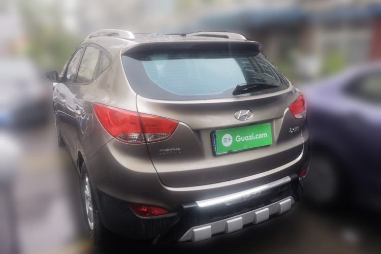 Used Hyundai ix35 2012 2.0L Manual Two-Wheel Drive New Edition GL
