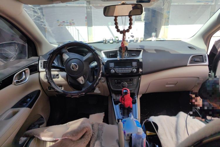 Used Nissan Sylphy 2016 1.8XL CVT Luxury Edition Center Console