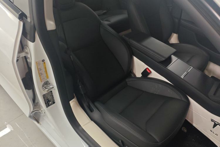 Used Tesla Model 3 2025 Rear-Wheel-Drive Version Right Front Seat