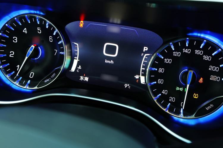 Used Chrysler Grand Voyager 2017 3.6L Premium Edition