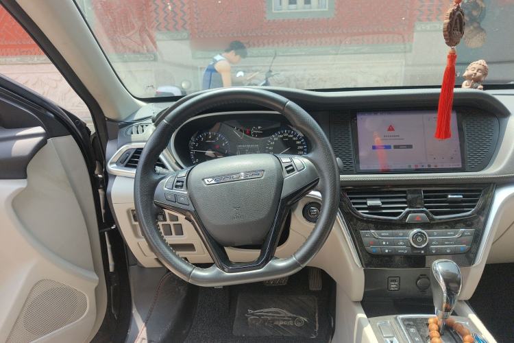 Used Venucia T90 2017 2.0L CVT Smart Edition
