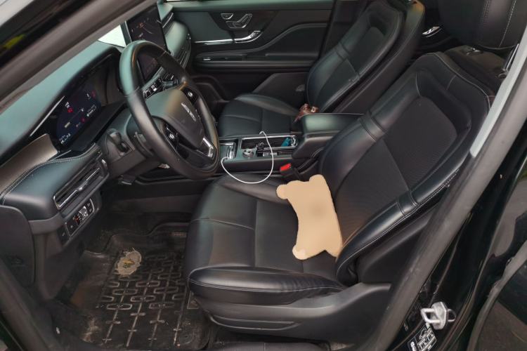 Used Lincoln Corsair 2021 2.0T Two-Wheel Drive Deluxe Edition Left Front Seat