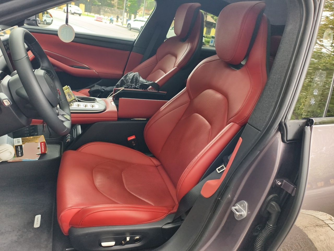 Xiaomi Auto SU7 2024 Rear-Drive Ultra-Long Range Advanced Pro-Level Intelligent Driving Version — снимка 15